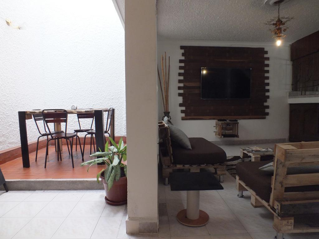 Hostal Casa Paraiso Medellin Exterior photo